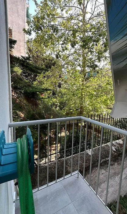 Hp Studio Luxury Apartment-1